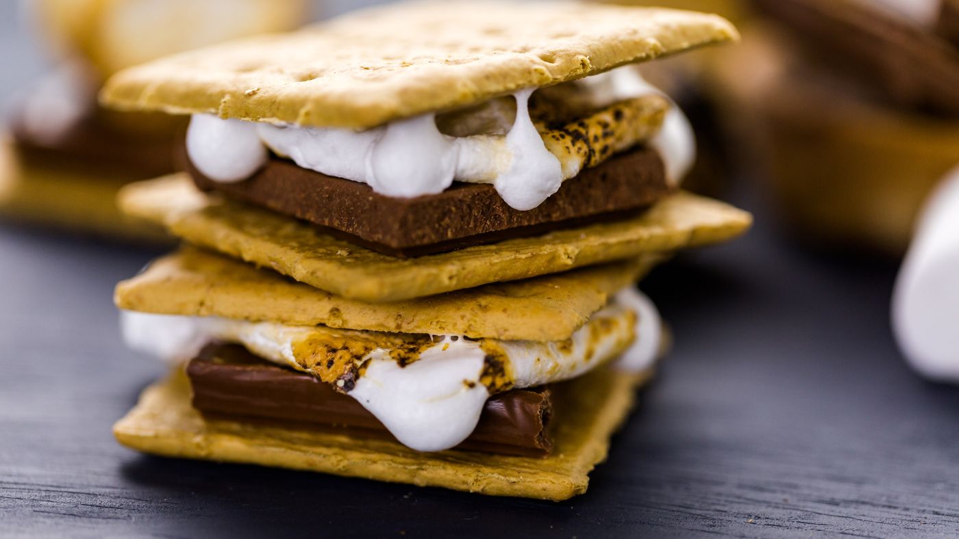 8 Yummy S'more Recipes For Camping Fun - Making A Space