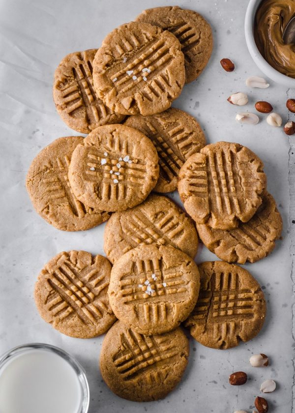 Easy Christmas Cookie Recipes with Few Ingredients - Making A Space