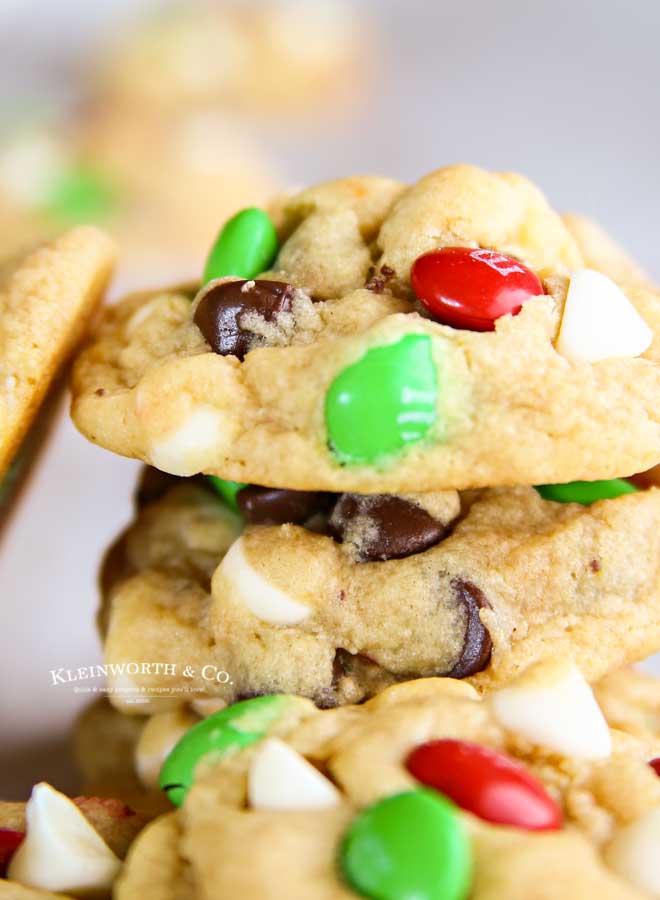 Must Make Christmas Chip Cookies