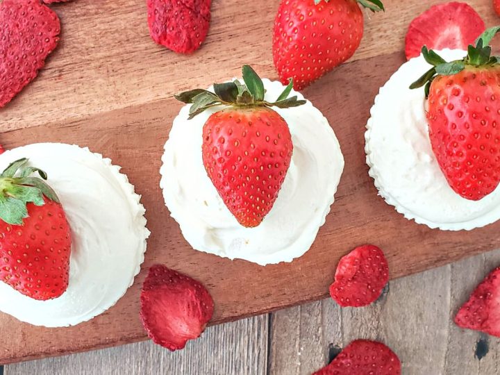 Image for Mini Strawberry Cheesecake Bites