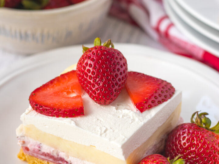 Image for No Bake Strawberry Cheesecake Dream Bars